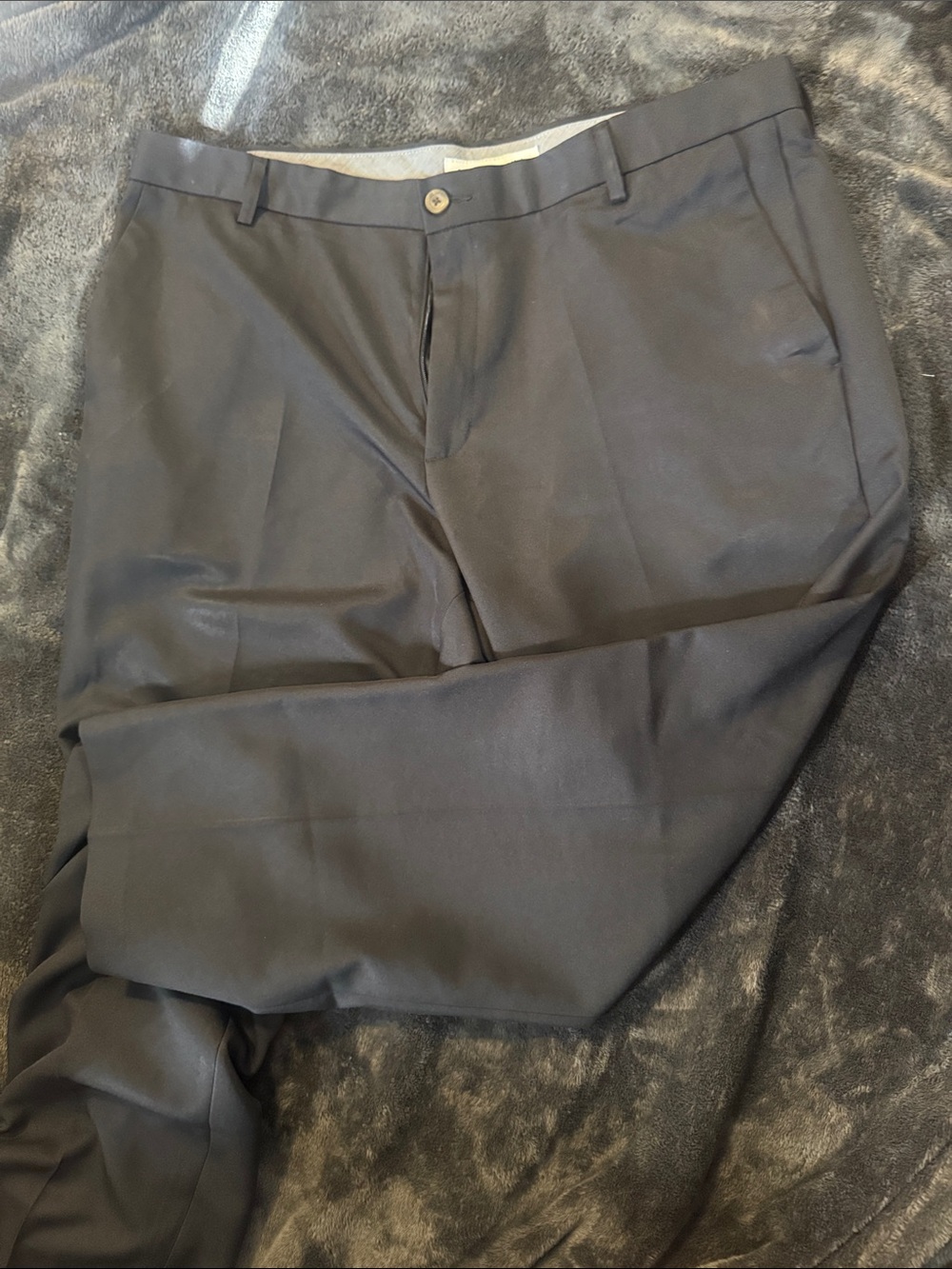 Amazon Essentials Men's Dress Pants - Black